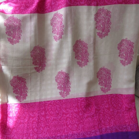 Elegant Georgette Saree in Purple, Pink & Cream | Zari Motif Print | Soft & Ligh - Picture 9 of 12